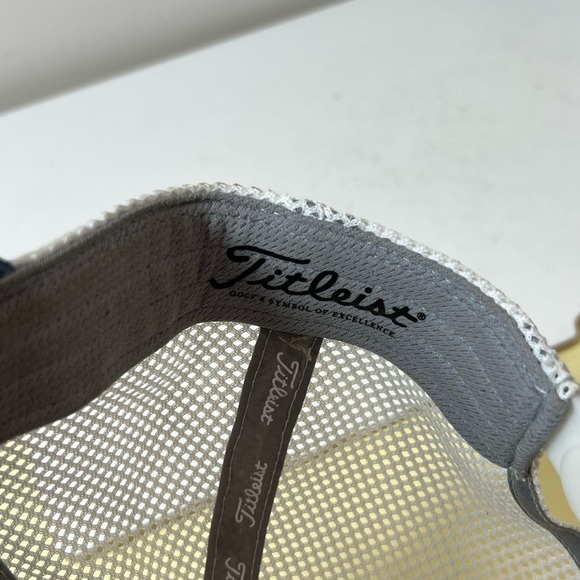 Titleist Classic Script Logo Navy White Mesh Golf Hat Cap Performance - Picture 8 of 10